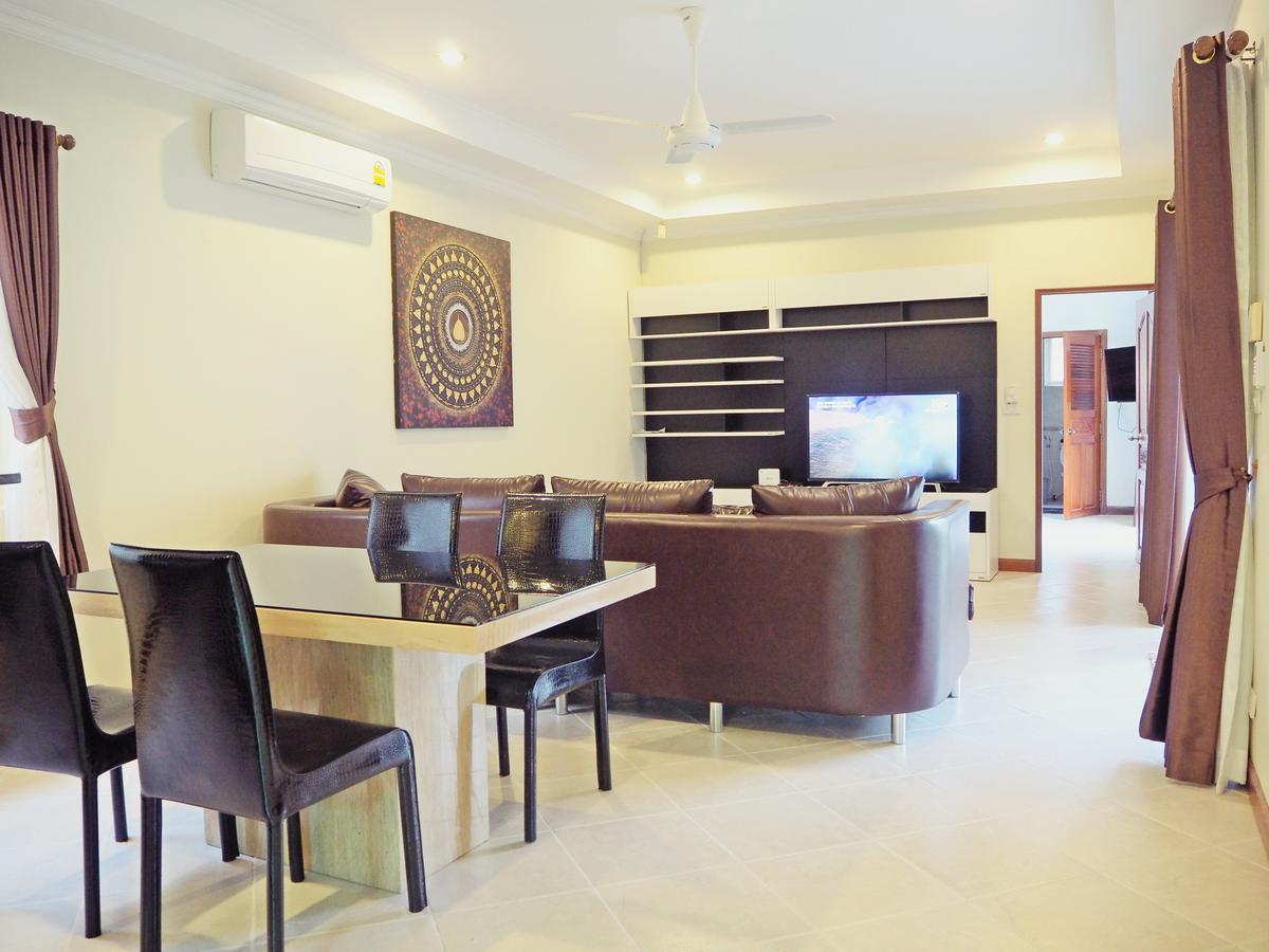 The Beach Pool Villa Pattaya Exterior photo