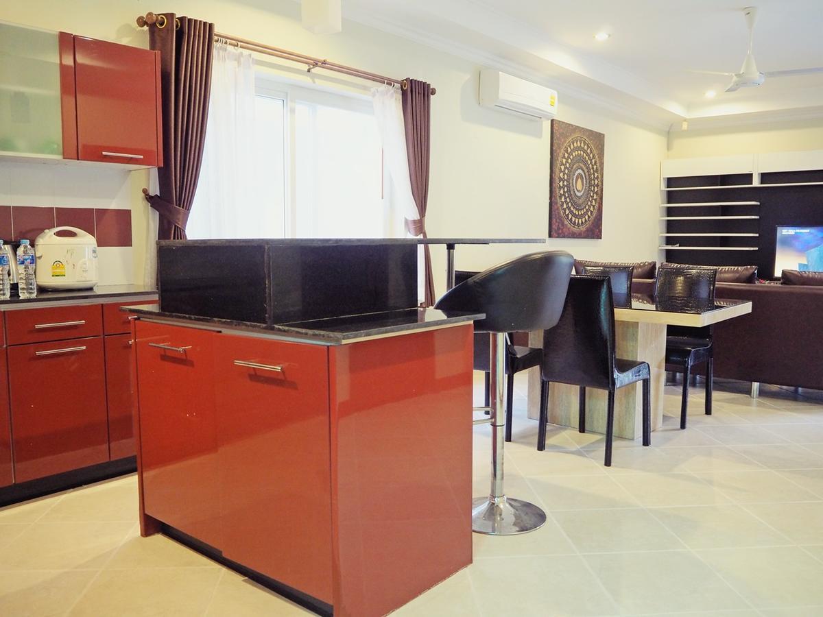 The Beach Pool Villa Pattaya Exterior photo